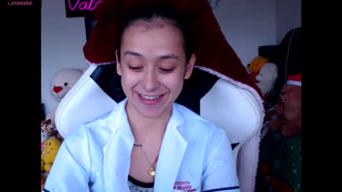 Snapshot of valerybaker1 chatting on 11/06/25, 05:36 B V Naughty online show from 11/06/25, 05:36