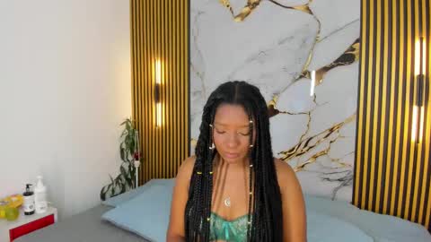 Snapshot of valerycortezm chatting on 09/19/25, 01:56 Valery online show from 09/19/25, 01:56