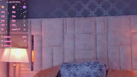 Snapshot of valerydiamond_ chatting on 02/16/25, 01:36 Valery online show from 02/16/25, 01:36