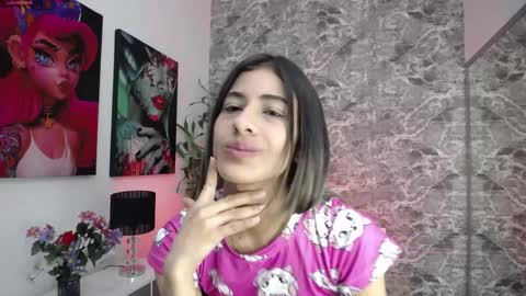 Snapshot of valeryrivas_ chatting on 04/02/26, 12:47 Valery Rivas online show from 04/02/26, 12:47