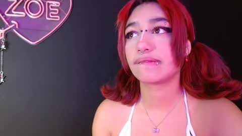 Snapshot of valerysmith18 chatting on 09/23/25, 04:37 zoe online show from 09/23/25, 04:37