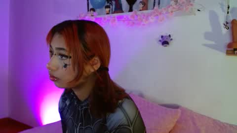 Snapshot of valerysmith18 chatting on 10/09/25, 05:33 zoe online show from 10/09/25, 05:33