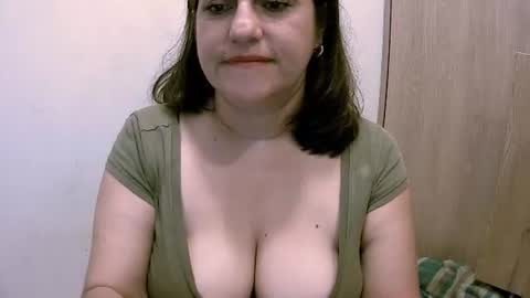 Snapshot of valerysquirtxxx chatting on 12/31/24, 12:57 VALERY SQUIRT online show from 12/31/24, 12:57