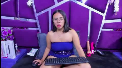 Snapshot of valerysweety__ chatting on 05/23/26, 03:12 ValerySweety online show from 05/23/26, 03:12