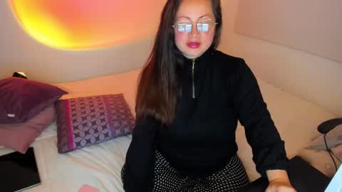 My name is Valery... Nice to meet you  thumb up me please its important online show from 12/20/24, 06:08