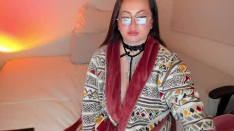 My name is Valery... Nice to meet you  thumb up me please its important online show from 01/10/25, 03:07