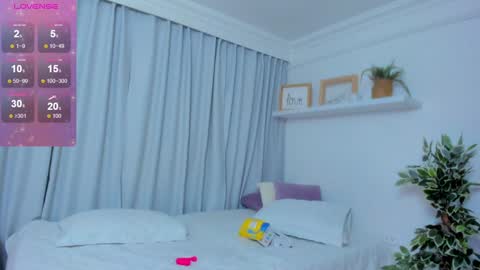 Snapshot of valerywalker7 chatting on 12/10/24, 02:05 Valery Walker online show from 12/10/24, 02:05