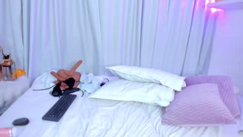 Snapshot of valerywalker7 chatting on 01/15/25, 01:45 Valery Walker online show from 01/15/25, 01:45