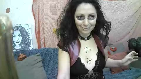 Snapshot of valerywin chatting on 10/28/25, 10:23 Valery Win online show from 10/28/25, 10:23