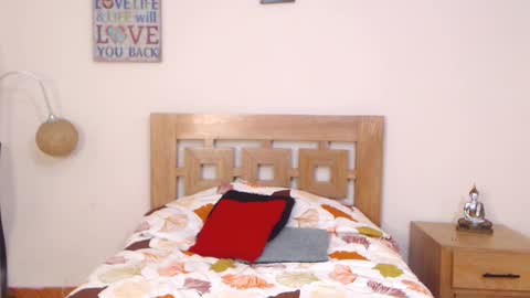 Sofia online show from 09/30/25, 10:04