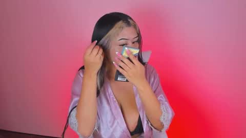 Snapshot of valeska__v chatting on 10/07/25, 02:53 your loveee  online show from 10/07/25, 02:53