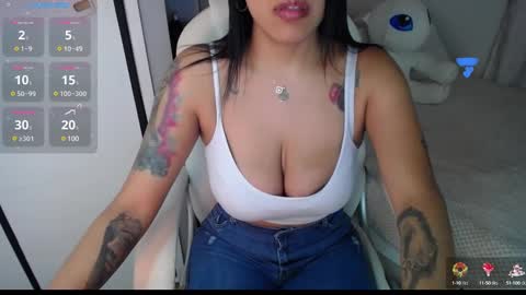 Snapshot of valewants chatting on 01/11/25, 04:16 Onlyfans katerinneval online show from 01/11/25, 04:16