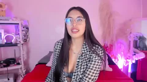 Snapshot of valk_diaz chatting on 05/21/26, 05:25 Valk online show from 05/21/26, 05:25