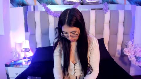 Snapshot of valk_diaz chatting on 06/07/26, 12:20 Valk online show from 06/07/26, 12:20