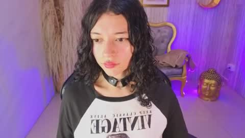 Snapshot of valkiria_ardent_s chatting on 04/18/26, 01:04 Valkiria online show from 04/18/26, 01:04
