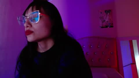 valkiry_ online show from 11/15/25, 06:48