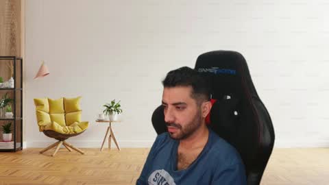 Snapshot of vallartamexi chatting on 12/04/25, 03:10 Roberto Carlos online show from 12/04/25, 03:10