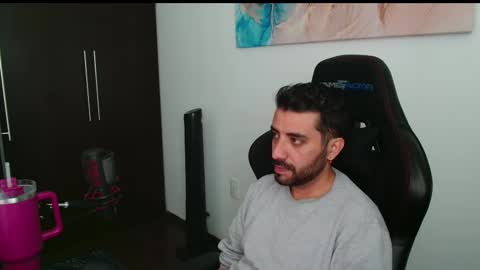 Snapshot of vallartamexi chatting on 12/17/25, 08:26 Roberto Carlos online show from 12/17/25, 08:26