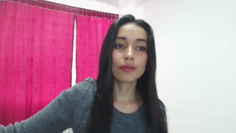 Snapshot of vallery_evanss chatting on 01/03/25, 02:08 Taty independent account online show from 01/03/25, 02:08