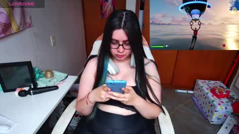 Im Violet online show from 12/19/24, 09:06