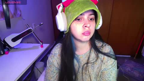 Im Violet online show from 01/24/25, 05:42