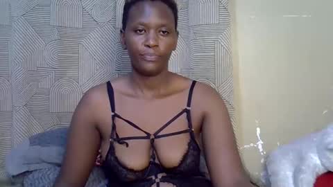 valma_bella online show from 02/11/25, 11:44