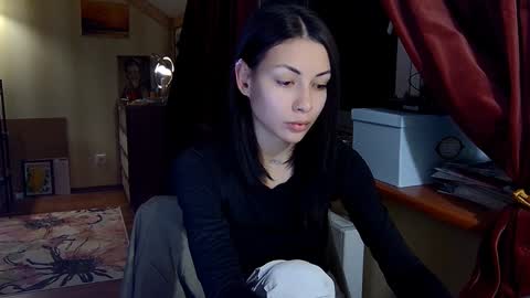 Snapshot of valorant_girl chatting on 01/02/25, 02:35 Little Devil online show from 01/02/25, 02:35