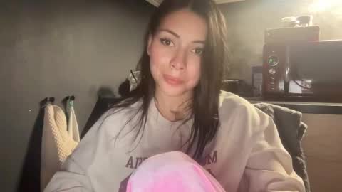 Little Devil online show from 10/16/25, 04:41