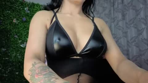 Snapshot of valquiria_sirgun chatting on 07/20/26, 10:39 valquiria_sirgun online show from 07/20/26, 10:39