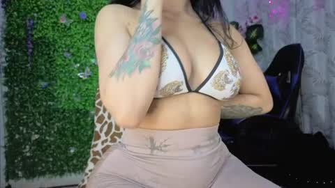 Snapshot of valquiria_sirgun chatting on 07/28/26, 02:13 valquiria_sirgun online show from 07/28/26, 02:13