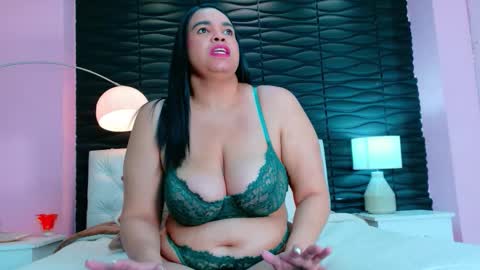 Snapshot of valrery_roussex chatting on 11/05/25, 06:52 Valery online show from 11/05/25, 06:52