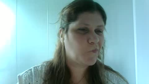 Snapshot of valu2208 chatting on 09/09/25, 03:00 valu2208 online show from 09/09/25, 03:00