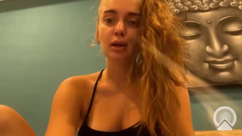 valure_lera online show from 03/07/25, 08:55