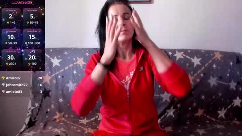 Snapshot of valysexybarbie chatting on 09/15/25, 07:19 valentina online show from 09/15/25, 07:19