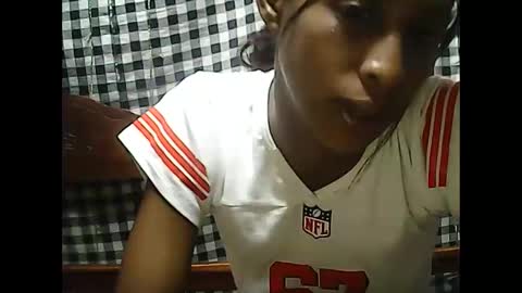 Snapshot of valysexyhot chatting on 04/17/26, 06:44 valysexyhot online show from 04/17/26, 06:44