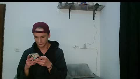 Snapshot of vamp_noah chatting on 02/25/25, 06:25 Vamp Noah and Dan online show from 02/25/25, 06:25