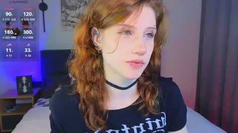 Snapshot of vampi_queen chatting on 06/20/26, 06:11 Vampi online show from 06/20/26, 06:11