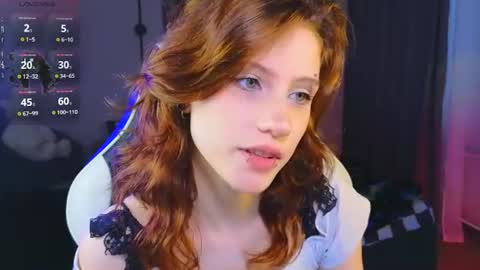 Snapshot of vampi_queen chatting on 06/21/26, 06:32 Vampi online show from 06/21/26, 06:32