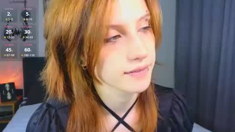 Snapshot of vampi_queen chatting on 06/27/26, 08:36 Vampi online show from 06/27/26, 08:36
