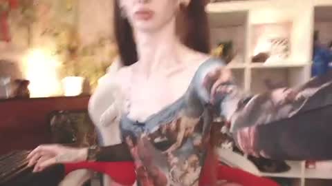 Snapshot of vampire_valentine chatting on 06/21/26, 10:01 Mollyy Valentine online show from 06/21/26, 10:01