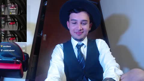 david guzman i model independenthelp me with a thumbs up online show from 12/21/24, 12:09