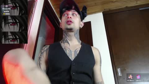 david guzman i model independenthelp me with a thumbs up online show from 01/24/25, 01:24