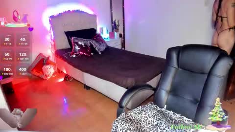 Snapshot of vampirella_crazy chatting on 12/16/25, 02:49 Valeria online show from 12/16/25, 02:49