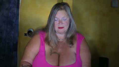 vampwoman online show from 05/12/26, 06:43