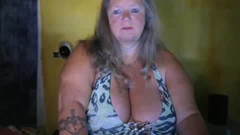 vampwoman online show from 05/21/26, 06:42