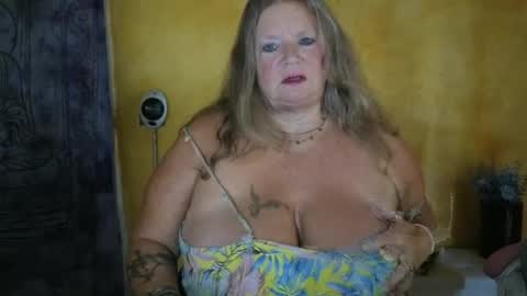 vampwoman online show from 06/14/26, 08:16