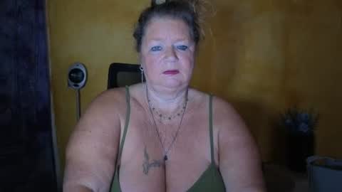 vampwoman online show from 07/21/26, 05:54