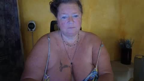 vampwoman online show from 07/23/26, 07:17