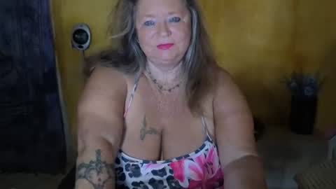vampwoman online show from 07/28/26, 06:42
