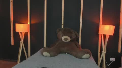 vampy_dolll online show from 01/05/25, 01:04